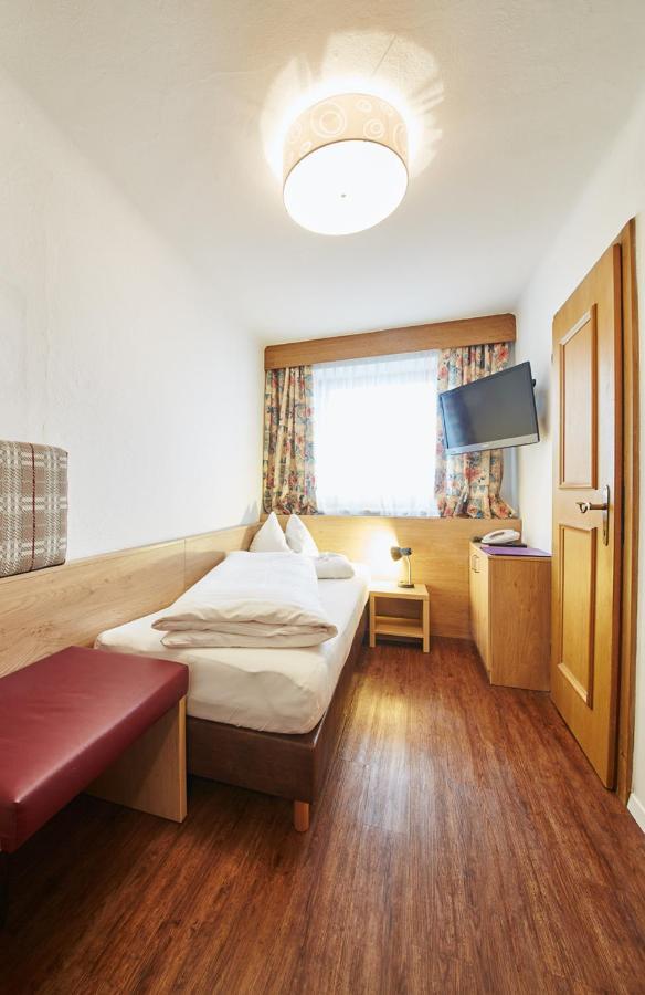 Hotel Alpina Saalbach-Hinterglemm Dış mekan fotoğraf