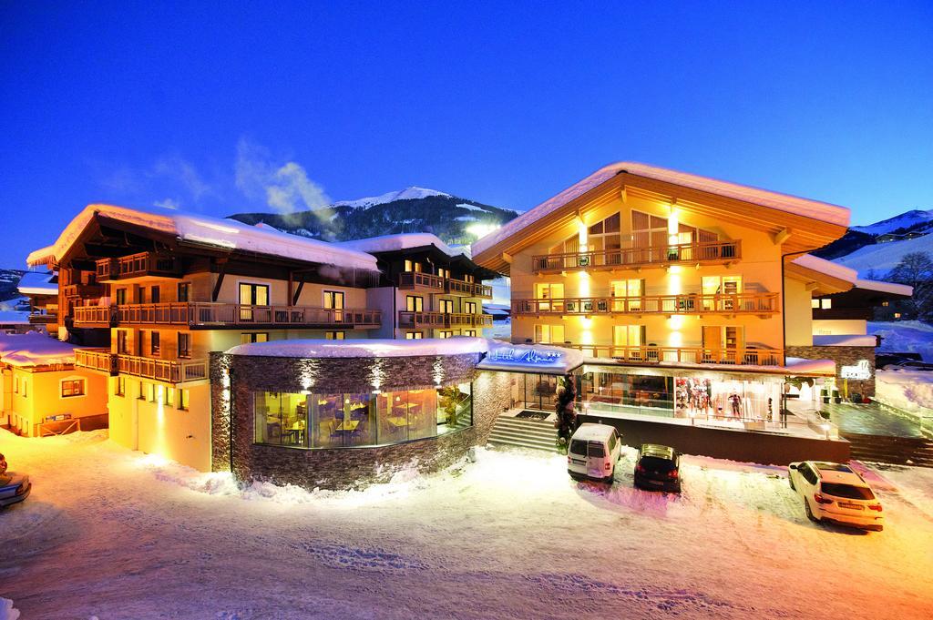 Hotel Alpina Saalbach-Hinterglemm Dış mekan fotoğraf